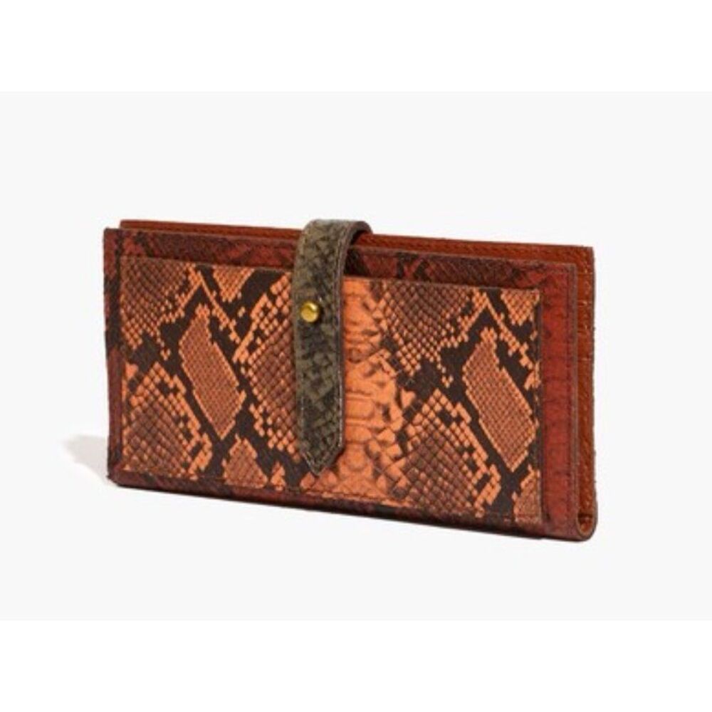 NWOT Madewell The Post Wallet in the Colorblock Snake Embossed Edition, minimali